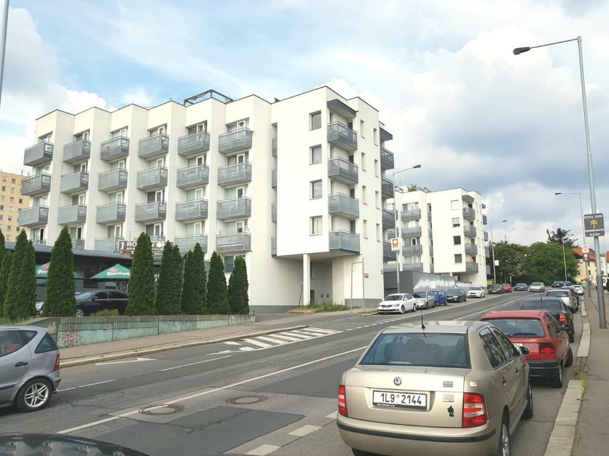 פראג G Support Apartment מראה חיצוני תמונה